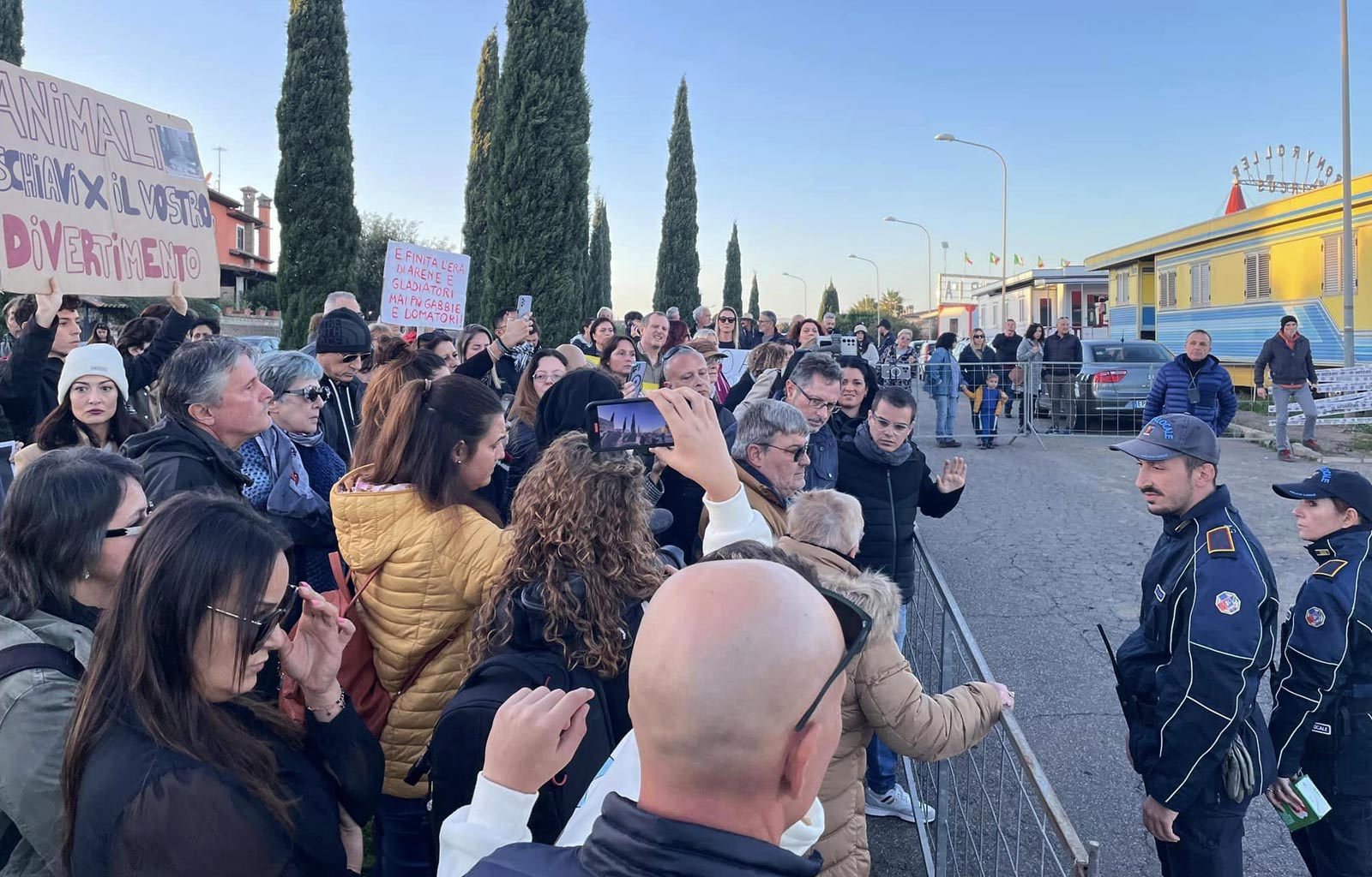 Leone fuggito dal circo: il sindaco Grando prenda una posizione e faccia luce sulle responsabilità