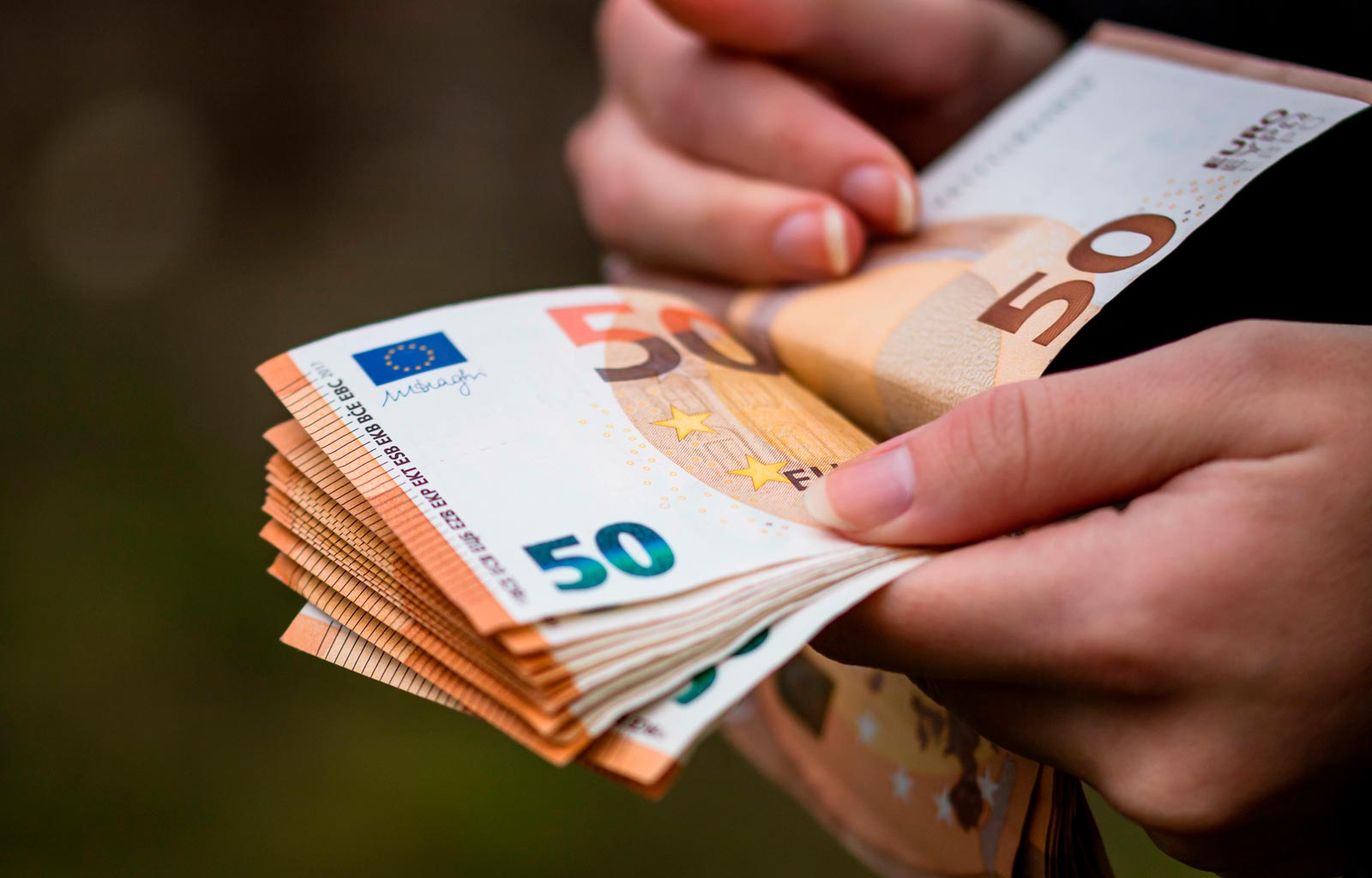 Tasse in aumento del 15%, sociale penalizzato e milioni buttati per i concerti